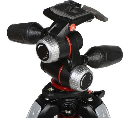 Manfrotto Tripé MT055XPRO3-3W + Cabeça MHXPRO-3W Manfrotto Tripé MT055XPRO3-3W + Cabeça MHXPRO-3W