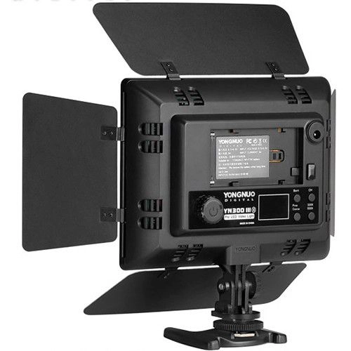 Iluminador de LED Profissional Yongnuo YN300 III Iluminador de LED Profissional Yongnuo YN300 III